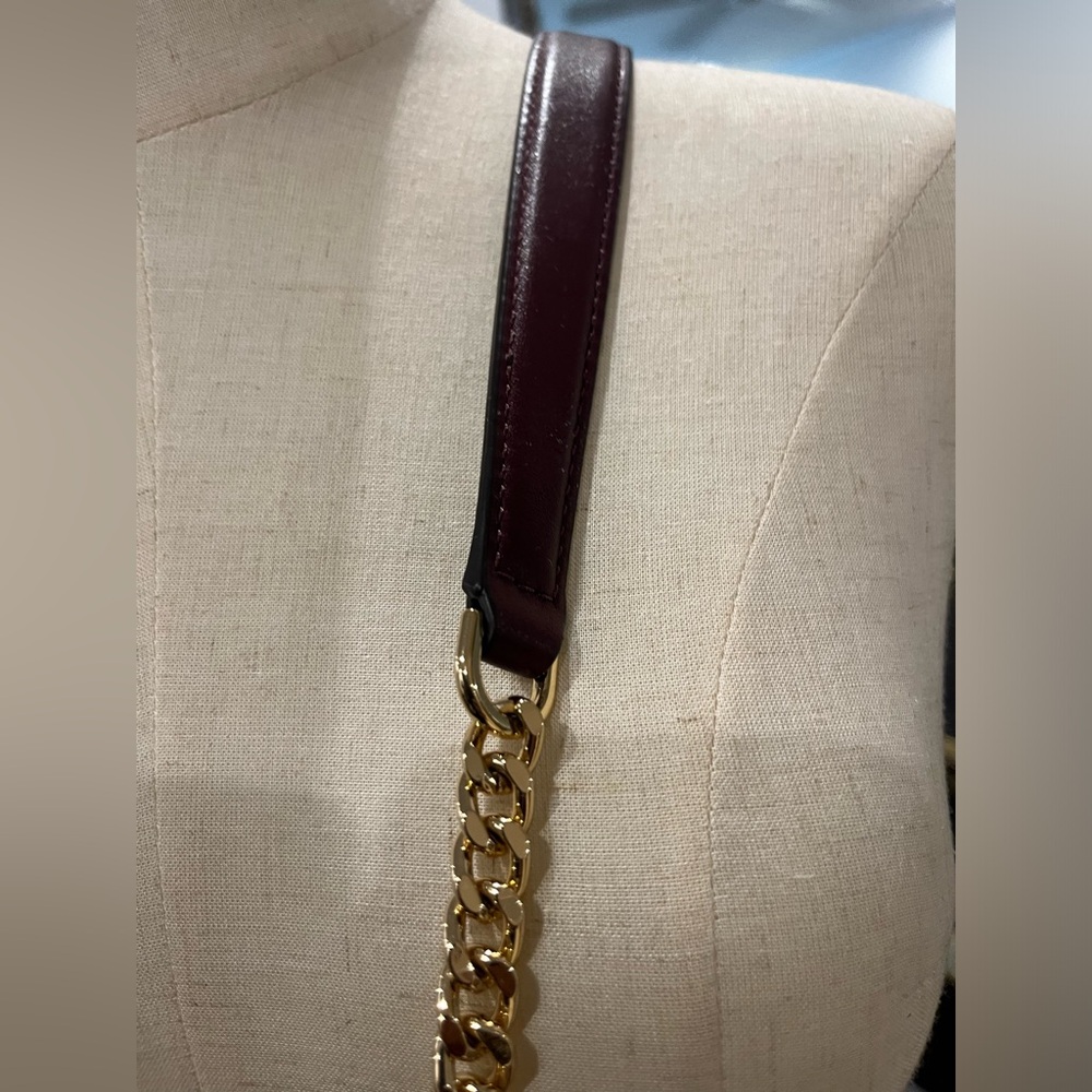 Rare❤️🔥❤️🔥EUC Michael Kors Burgundy Whitney large Quilted Chevon Flap Bag - Picture 4 of 16